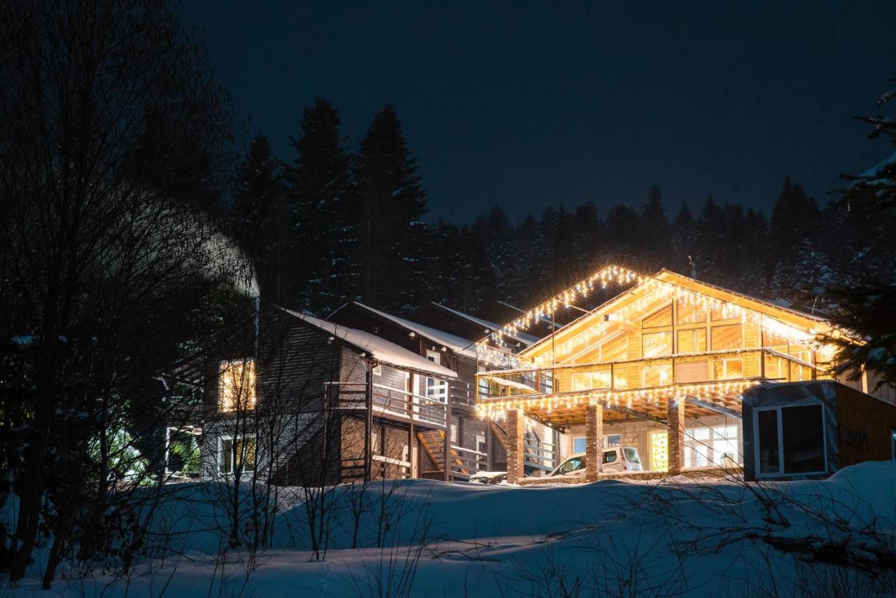 Парк-Готель Щастя Skhidnytsia Exterior foto